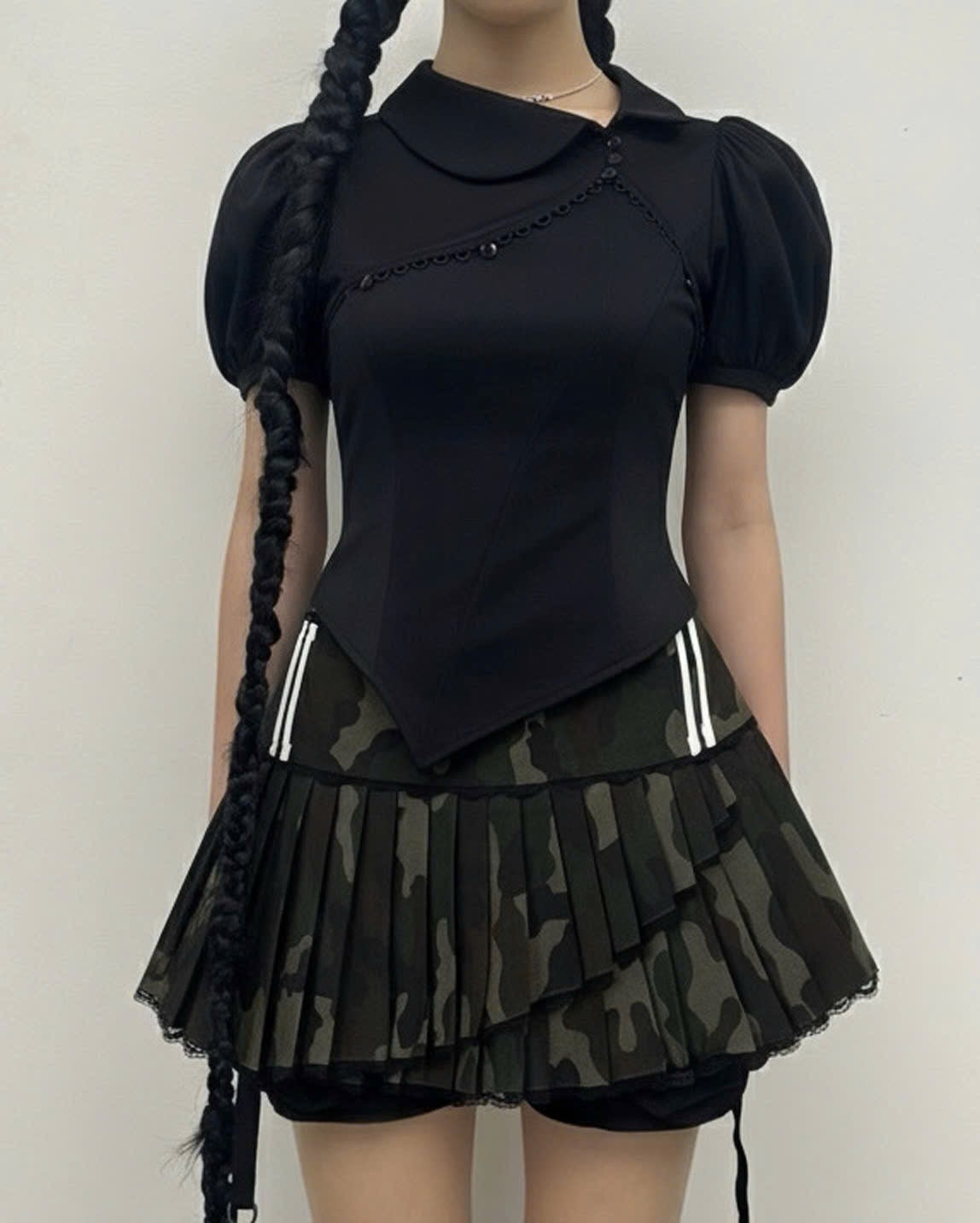 "XINXIN IN BLACK” TOP
