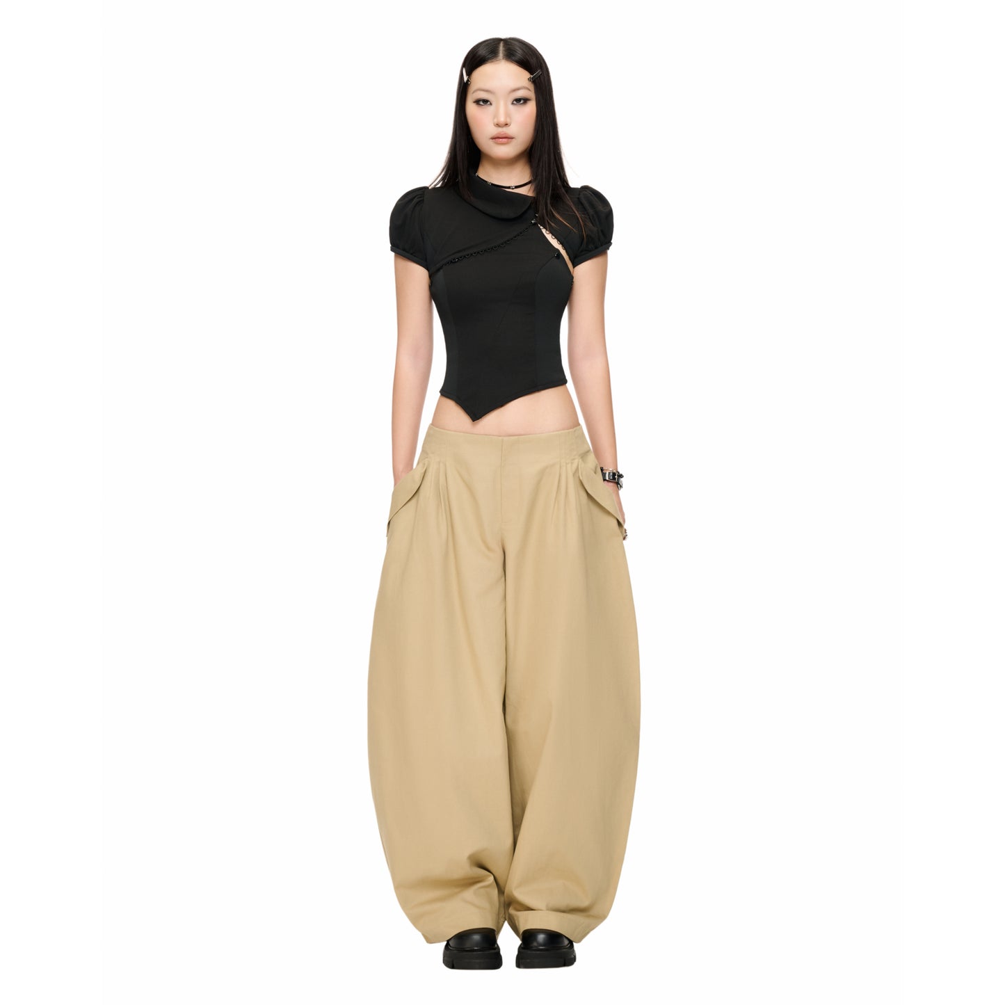 "XINXIN IN BLACK” TOP