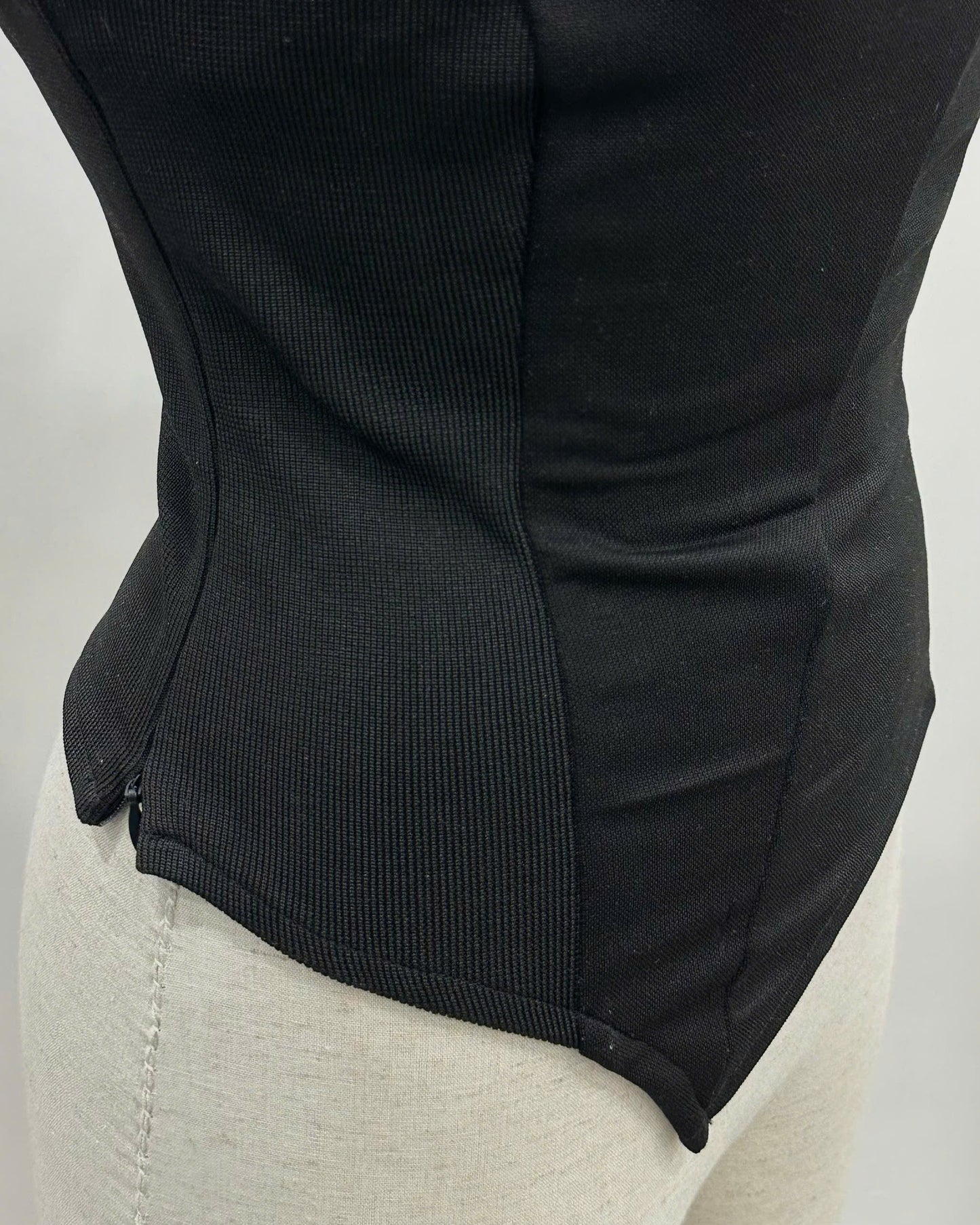 "XINXIN IN BLACK” TOP
